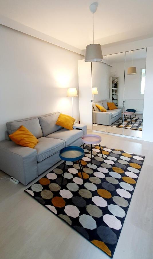 New Cozy Apartment 3 Min To Subway 24H/7 Self Check-In Popesti-Leordeni Ngoại thất bức ảnh