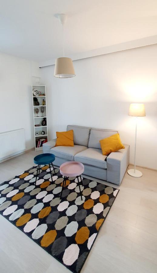 New Cozy Apartment 3 Min To Subway 24H/7 Self Check-In Popesti-Leordeni Ngoại thất bức ảnh