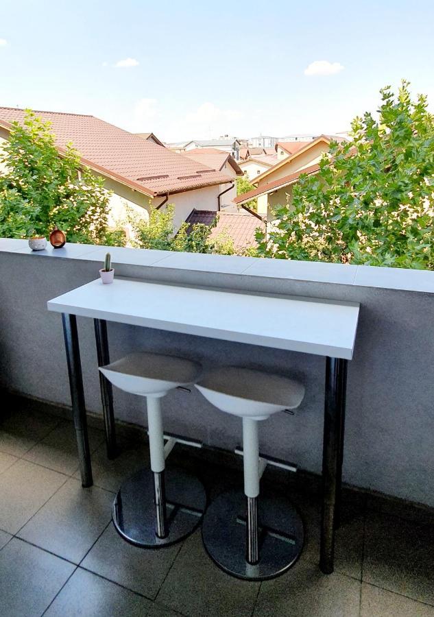 New Cozy Apartment 3 Min To Subway 24H/7 Self Check-In Popesti-Leordeni Ngoại thất bức ảnh